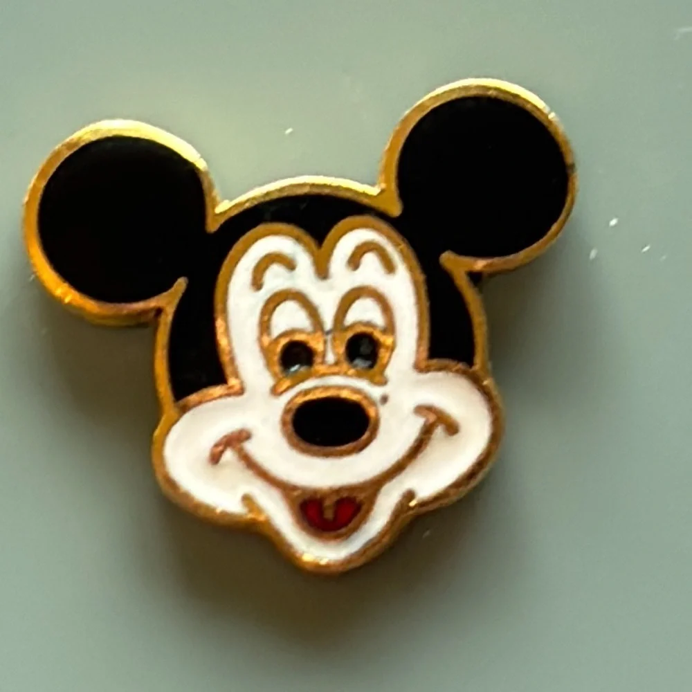 NWT Vintage Disney Mickey Mouse Earrings